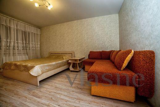 Daily Sredne-Lermontovskaya 8, Смоленск - апартамент за нощувки
