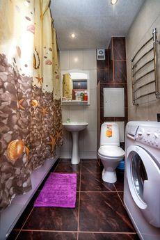 Daily Sredne-Lermontovskaya 8, Смоленск - апартамент за нощувки
