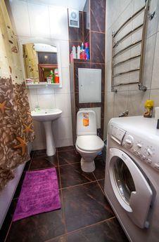 Daily Sredne-Lermontovskaya 8, Смоленск - апартамент за нощувки
