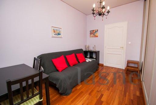 Daily Average Kislovsky Lane, d, Moscow - apartment by the day