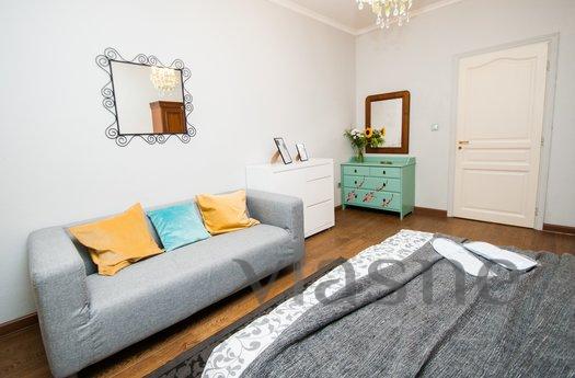 Daily Average Kislovsky Lane, d, Moscow - apartment by the day