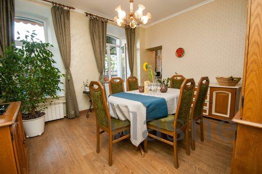 Daily Average Kislovsky Lane, d, Moscow - apartment by the day