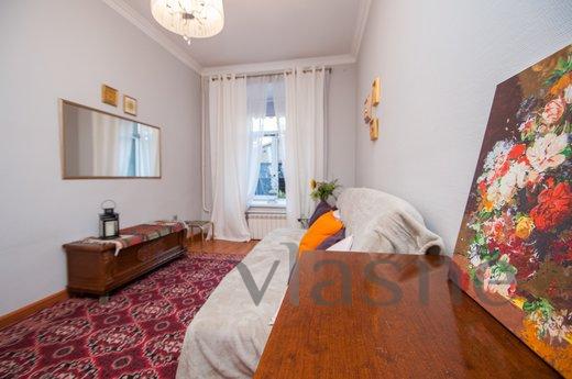 Daily Average Kislovsky Lane, d, Moscow - apartment by the day