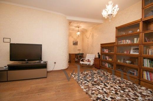 Daily Average Kislovsky Lane, d, Moscow - apartment by the day
