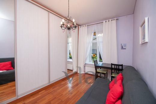 Daily Average Kislovsky Lane, d, Moscow - apartment by the day