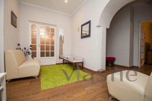 Daily Average Kislovsky Lane, d, Moscow - apartment by the day