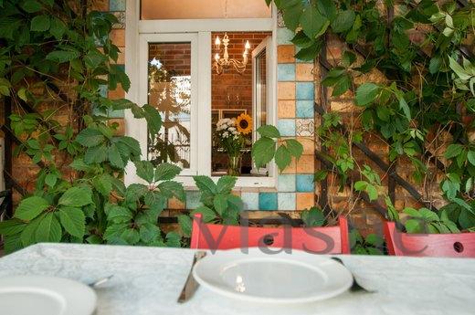 Daily Average Kislovsky Lane, d, Moscow - apartment by the day