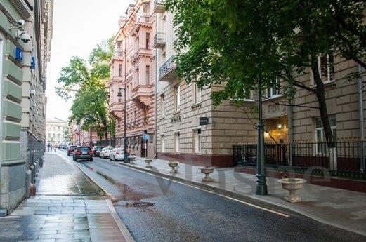 Daily Average Kislovsky Lane, d, Moscow - apartment by the day