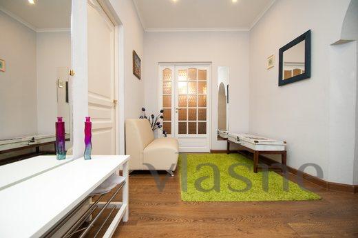 Daily Average Kislovsky Lane, d, Moscow - apartment by the day
