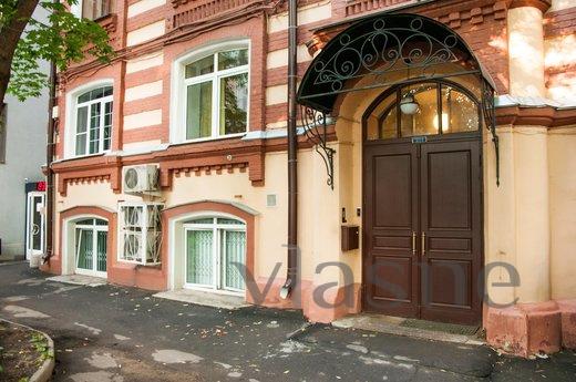 Daily Average Kislovsky Lane, d, Moscow - apartment by the day