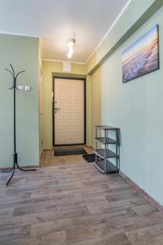 3 bedroom apartment for rent, Novosibirsk - apartment by the day