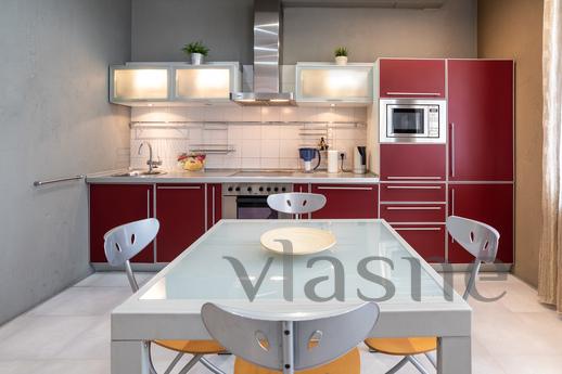 The apartment is fully consistent with the photos presented.