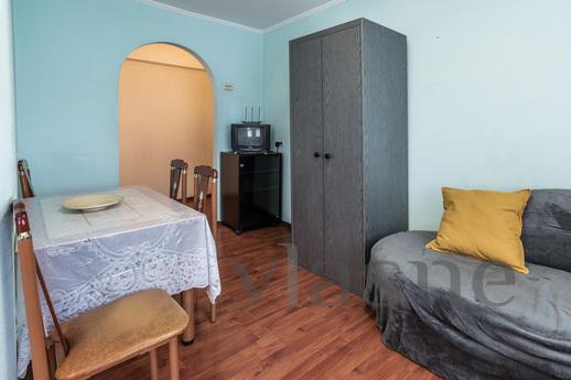 2 bedroom apartment for rent, Novosibirsk - apartment by the day