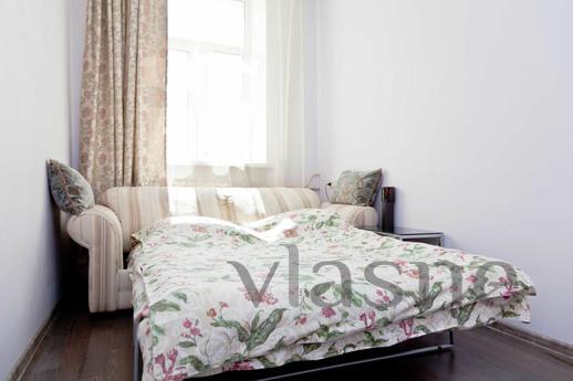 Large apartment on Prechistenka, Moscow - apartment by the day