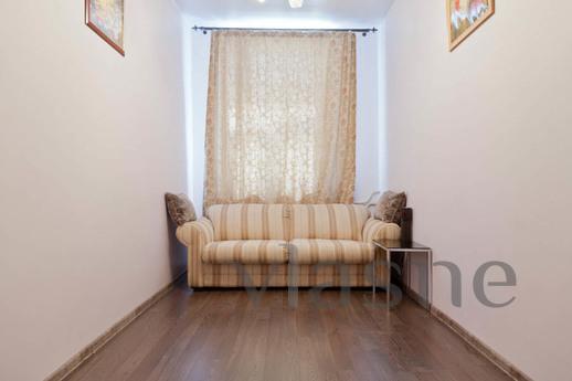 Large apartment on Prechistenka, Moscow - apartment by the day