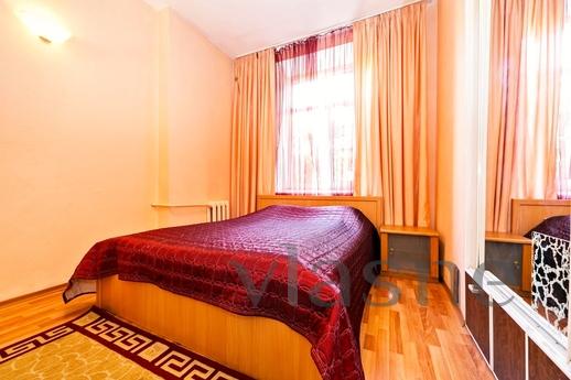 Sleeps: 2 + 2 + 2, 1 isolated rooms. The apartment is for re