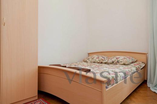 1 bedroom apartment near the metro, Moscow - apartment by the day