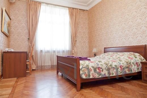 Berths: 2 + 2, 1 isolated rooms. The apartment is for rent! 