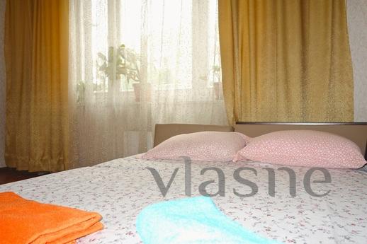 2 bedroom apartment near the metro, Moscow - apartment by the day