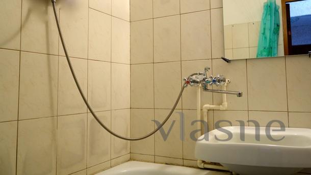 1 bedroom apartment near the metro, Moscow - apartment by the day