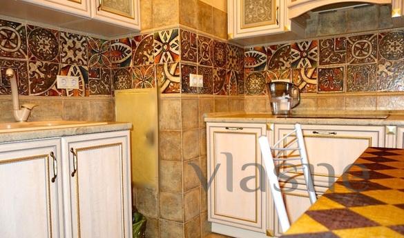 2 bedroom apartment in the center, Moscow - apartment by the day