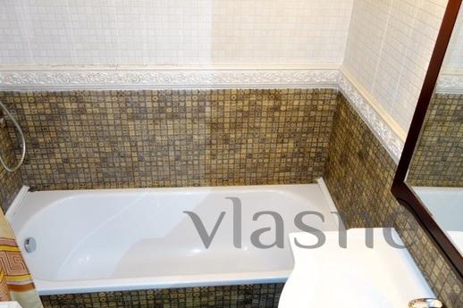 2 bedroom apartment in the center, Moscow - apartment by the day