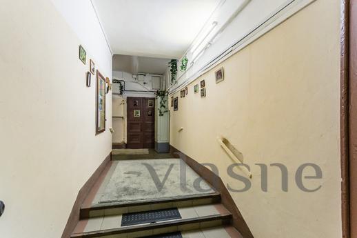 Daily street Staropimenovsky lane, Moscow - apartment by the day