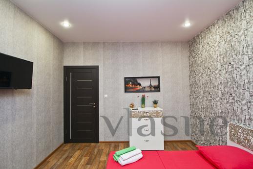 Excellent two bedroom apartment, Surgut - apartment by the day