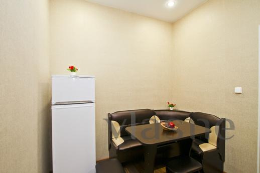 Excellent two bedroom apartment, Surgut - apartment by the day
