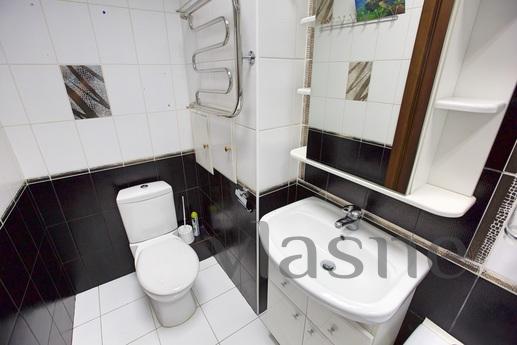 Excellent apartment with all amenities, Surgut - apartment by the day