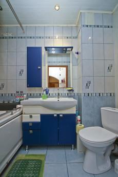 Cozy one-bedroom apartment, Surgut - apartment by the day