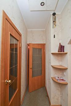 Cozy one-bedroom apartment, Surgut - apartment by the day