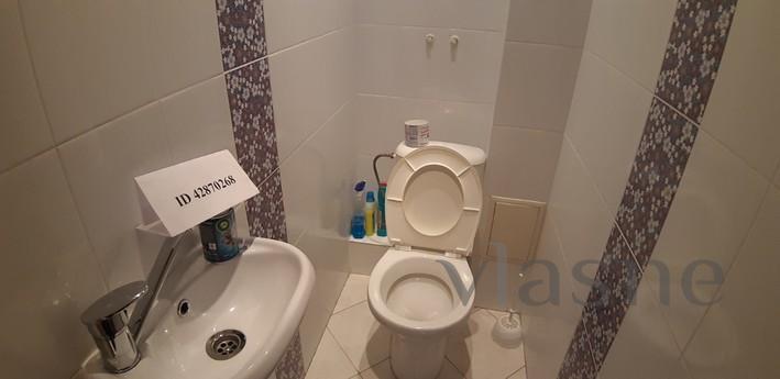 2-bedroom apartment in the first microra, Tyumen - apartment by the day