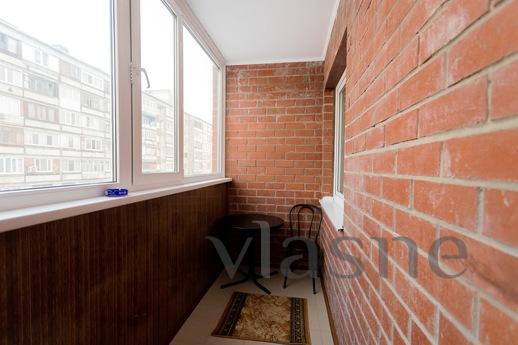 2-bedroom apartment in the first microra, Tyumen - apartment by the day