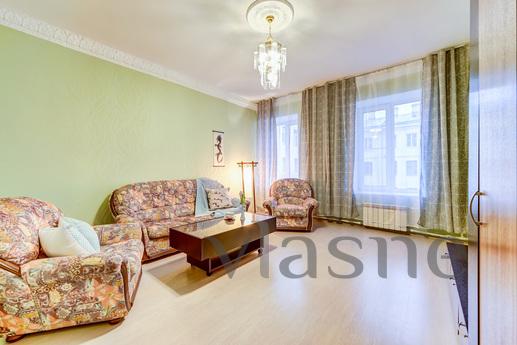 Apartments on Petrogradsk, Saint Petersburg - apartment by the day