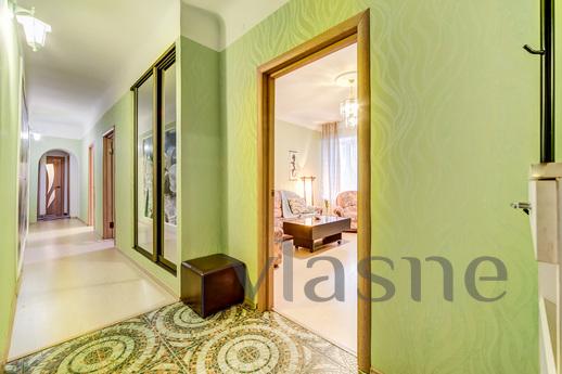 Apartments on Petrogradsk, Saint Petersburg - apartment by the day