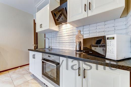 Apartments in the royal capital, Saint Petersburg - apartment by the day