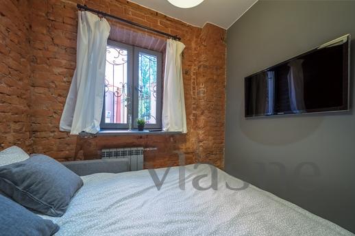 St. Petersburg, Canal Griboed, Saint Petersburg - apartment by the day