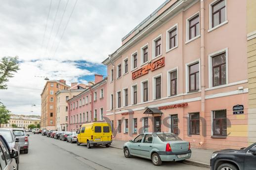 St. Petersburg, Canal Griboed, Saint Petersburg - apartment by the day