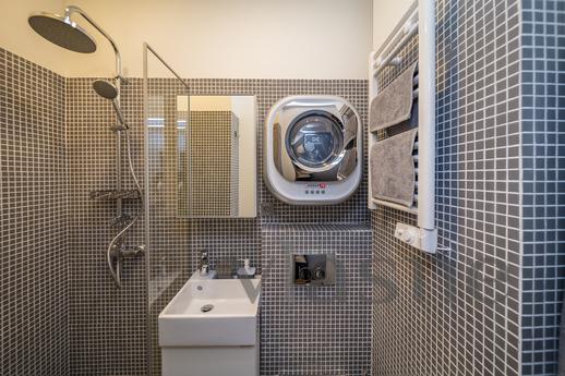 St. Petersburg, Canal Griboed, Saint Petersburg - apartment by the day