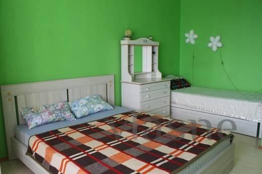 Daily Zheleznodorozhnaya street, 14, Novosibirsk - apartment by the day