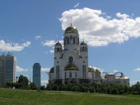 Daily st. Lermontova, 15, Yekaterinburg - apartment by the day