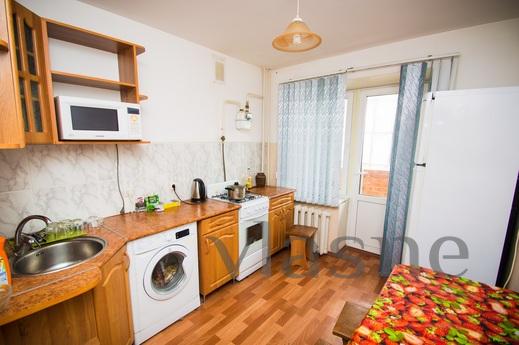 I rent a cozy, clean apartment for rent in the area of the b