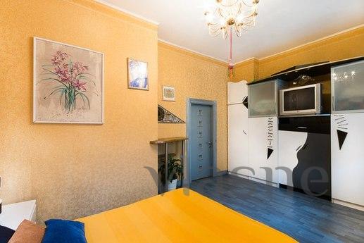 Cozy apartment in the center, Saint Petersburg - apartment by the day