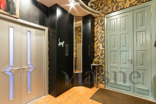 Cozy apartment in the center, Saint Petersburg - apartment by the day