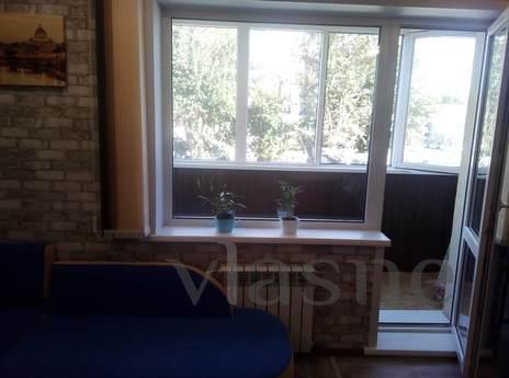 apartment in the city center, sports com, Berdsk - apartment by the day