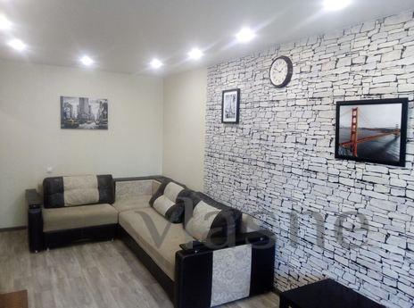 apartment in the city center, sports com, Berdsk - apartment by the day