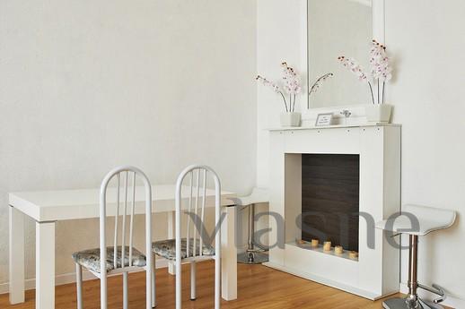Excellent apartment for rent in Tyumen, Tyumen - apartment by the day