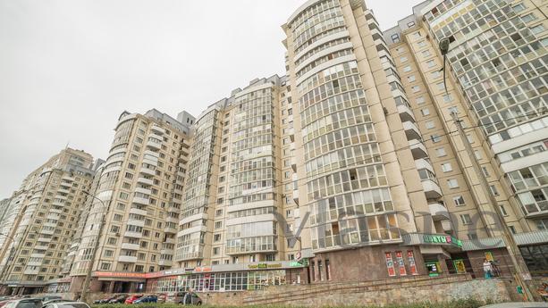 Apartments on Komendantsky Prospekt, Saint Petersburg - apartment by the day