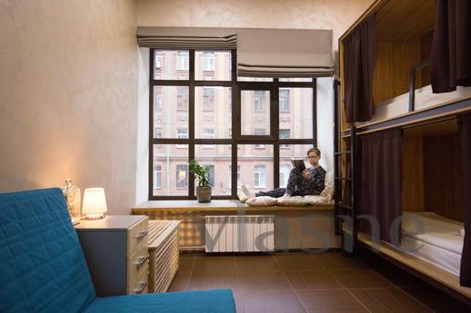 European level hostel, Saint Petersburg - apartment by the day